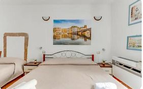 Ada Guest Room